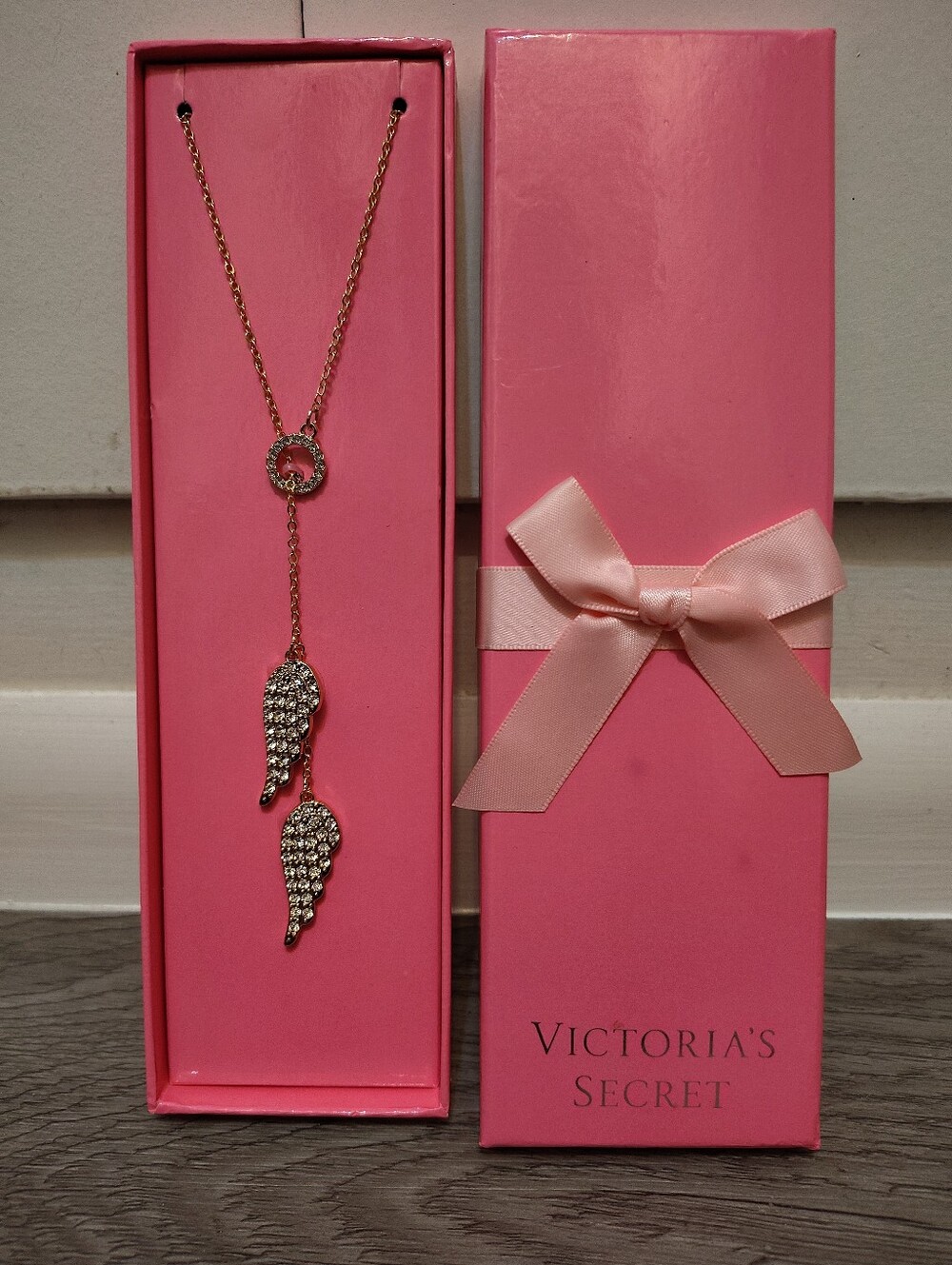 Rare Victoria's Secret Runway Angel Wings Gold Tone Lariat Y2K Necklace NIB